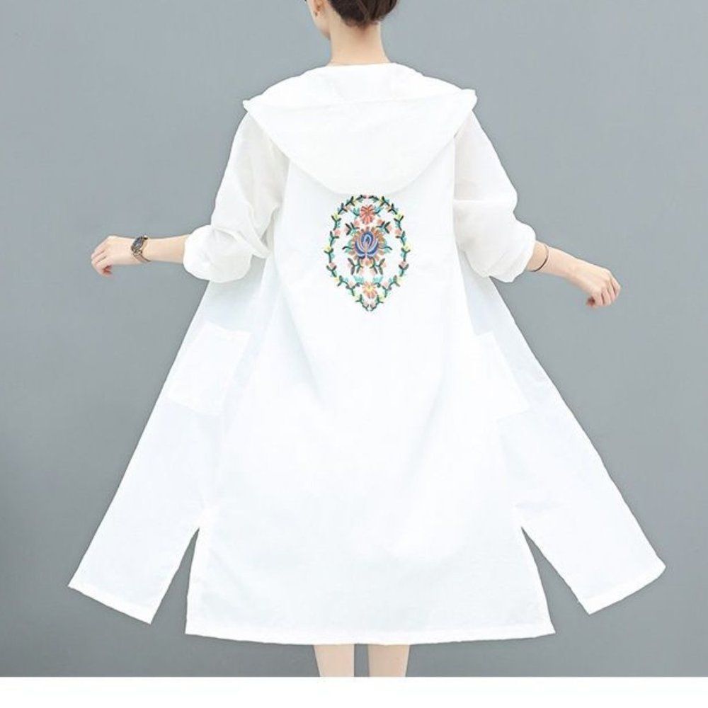 Hooded Embroidered Light Jacket